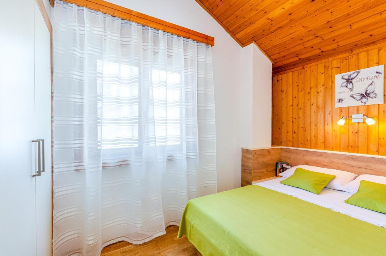 Horvat Lägenhet Crikvenica Exteriör bild